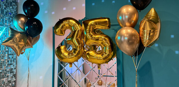 Tiffany. Изысканный лофт с мебелью, светомузыкой и караоке