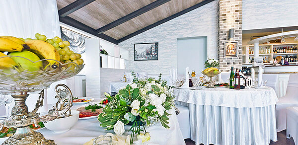 Стрельна. Светлый банкетный зал