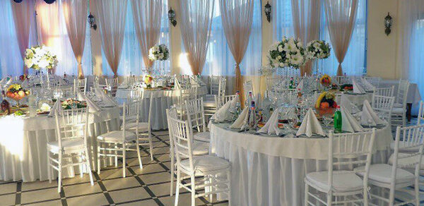 Стрельна. Светлый банкетный зал