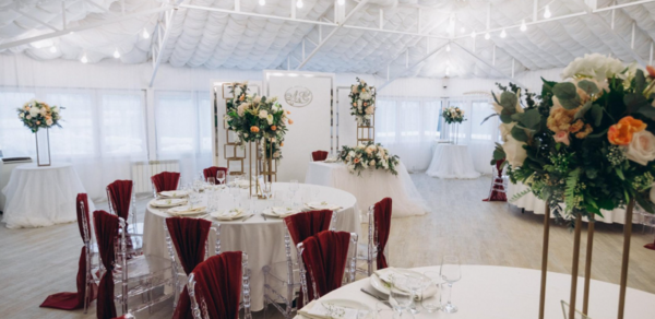 Marseria. Банкетный зал с панорамными окнами