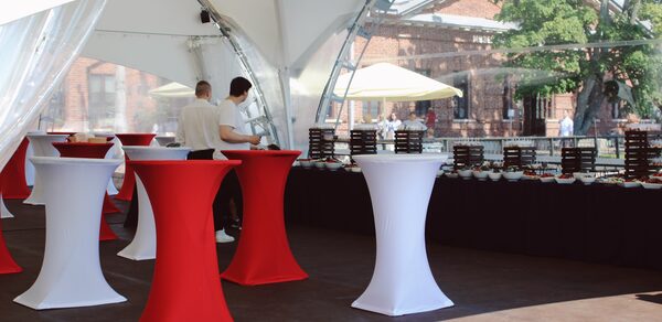 Шатер в Кронштадте с видом на Финский залив