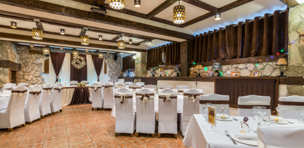 Club Le Chateau. Светлый банкетный зал