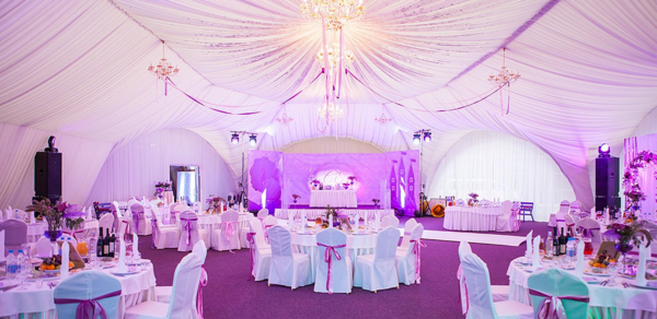 Империя Холл. Банкетный зал в шатре