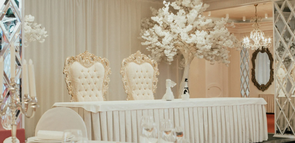 Дом торжеств "Государь". Просторный банкетный зал