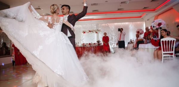 Amulet. Банкетный зал панорамными окнами