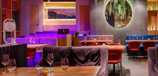 Банкетный зал в ресторане Цапля