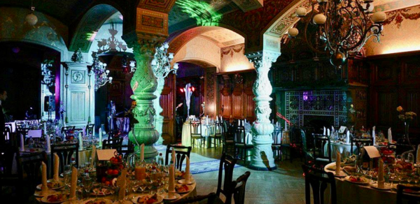 Банкетный зал во дворце Князя Владимира