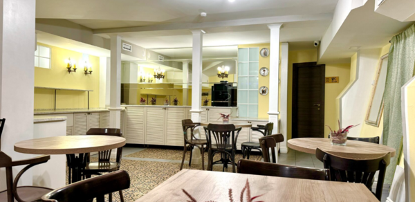 Андеграунд. Банкетный зал в светлых тонах