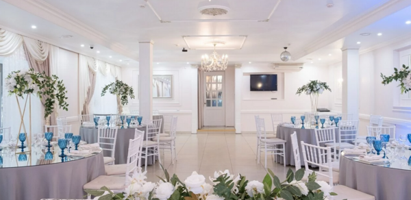 Кирочный Двор. Большой белый банкетный зал