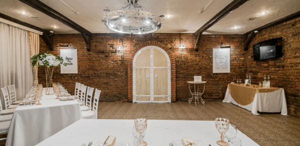 Кирочный двор. Банкетный зал в стиле лофт