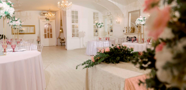 Ниагара. Большая светлая банкетная площадка