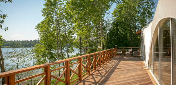 Имение Богатыри. Панорамный банкетный зал за городом