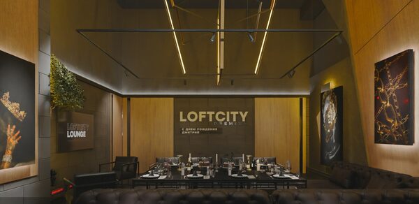 Дизайнерский лофт в темных тонах с верандой на крыше