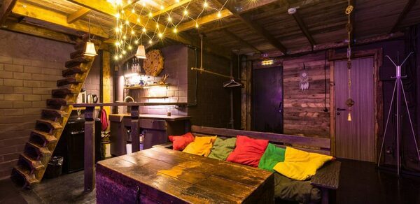 Лес. Двухъярусное арт-пространство с верандой