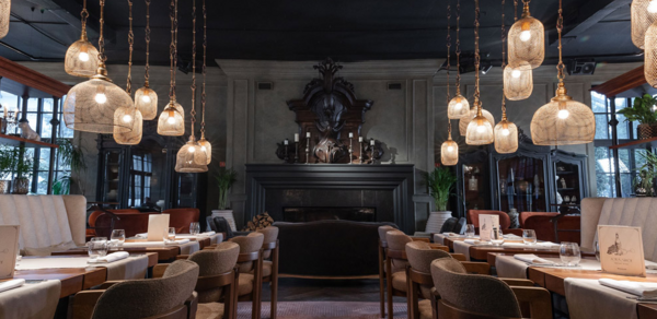 Modus. Банкетный зал с камином