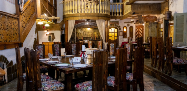 Генацвале. Малый банкетный зал