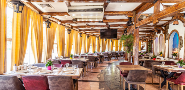 Бакинский бульвар. Банкетный зал с панорамными окнами