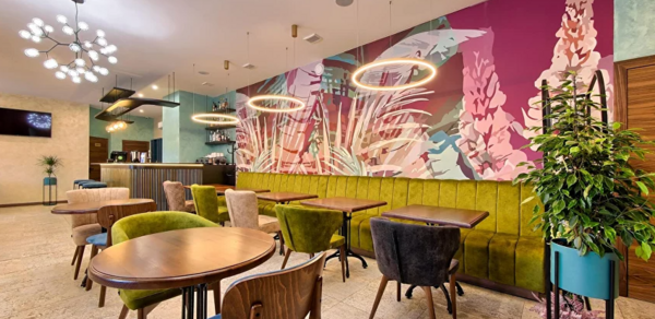 Водопад. Банкетный зал с современным дизайном