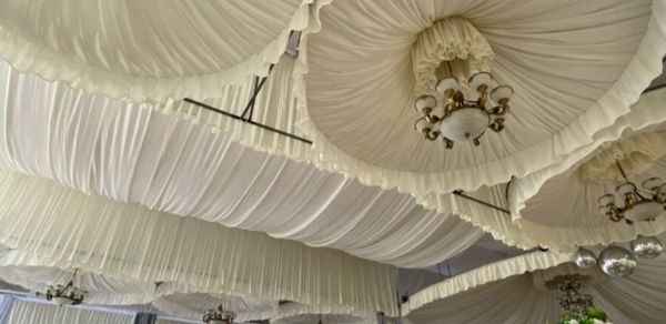 Green Castle. Просторный банкетный зал