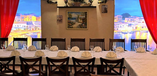 Бульвар на Стачек. Небольшой банкетный зал