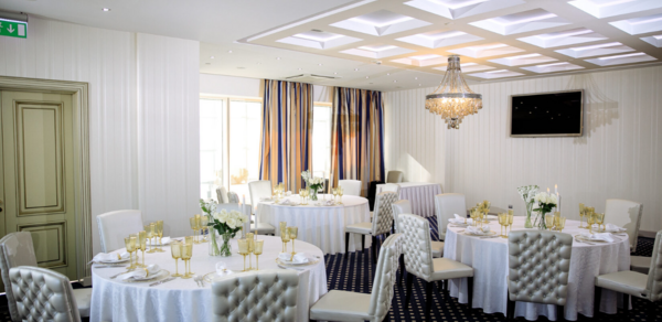 VIP Dorchester. Банкетный зал с английским интерьером 