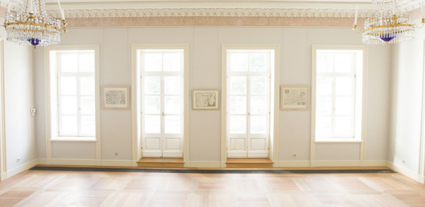 Банкетный зал в усадьбе Муравьевых-Апостолов