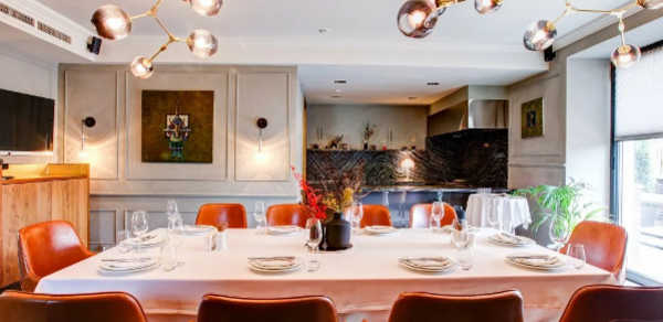 OXUS. Брутальный банкетный зал