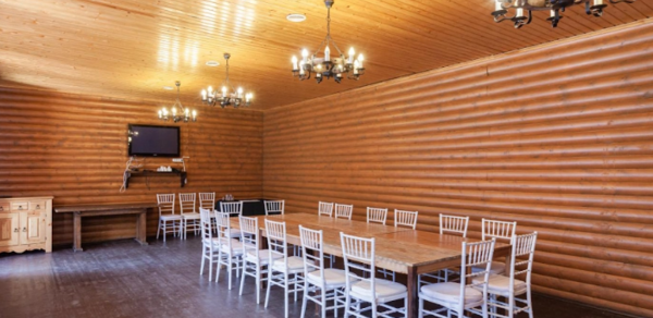 Раздолье. Банкетный зал в русском стиле