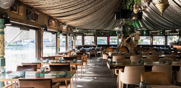 Банкет зал в яхт-клубе "Галс"