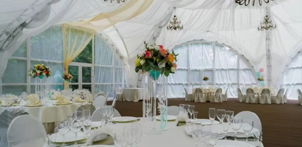 Белоснежный шатер в Санатории Левиталь