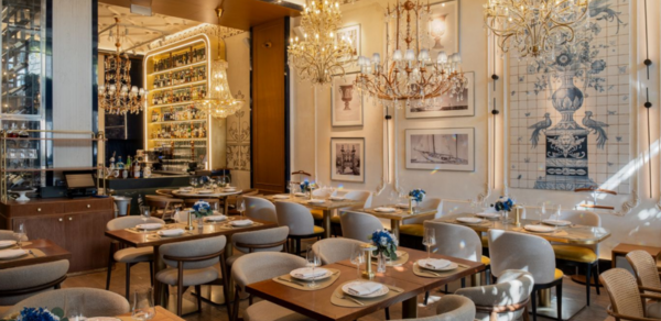 Garda. Банкетный зал с большими панорамными окнами