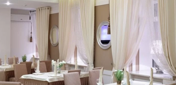 Банкет Холл