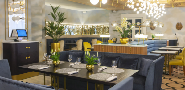 Seasons. Банкетный зал в пастельных тонах 