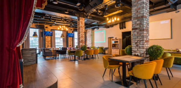 Suliko. Банкетный небольшой зал со сценой