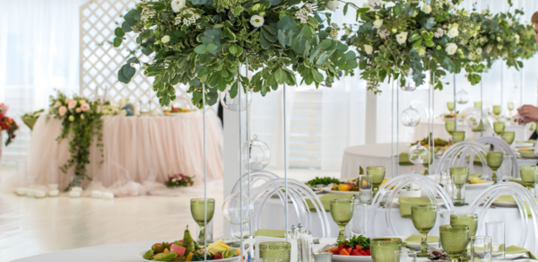 Мореман. Белоснежная веранда для банкета