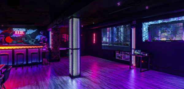 LoftForParty (ЛофтФорПати). Японский киберпанк в неоновом стиле