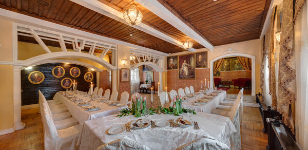 Усадьба. Роскошный банкетный зал