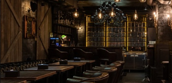 TNG. Темный банкетный зал