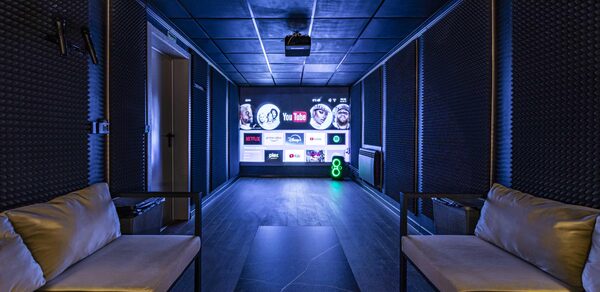 Лофт-зал на 12 человек в центре