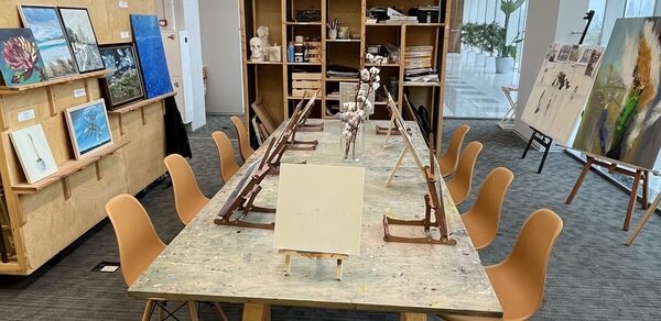 Огороженная художественная лофт-студия