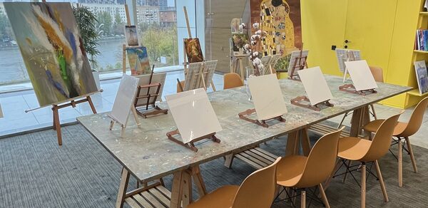 Огороженная художественная лофт-студия