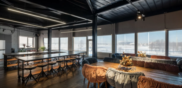 Синяя рыба. Банкетный зал с панорамными окнами