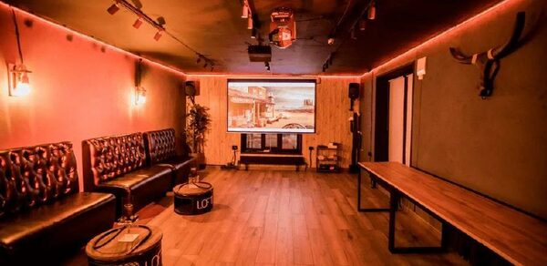 Пространство для любых мероприятий с верандой и грилем