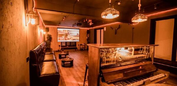 Пространство для любых мероприятий с верандой и грилем