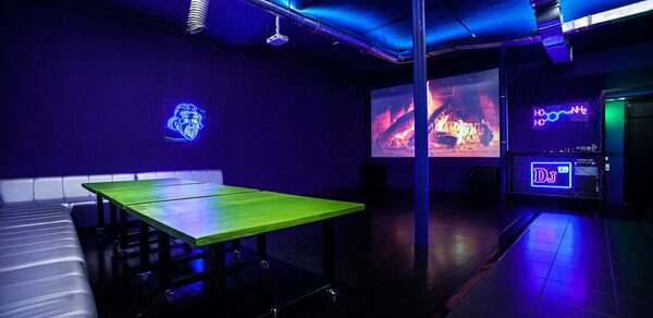 Лофт для светящихся вечеринок