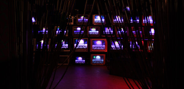 Лофт в стилистике видео-салона