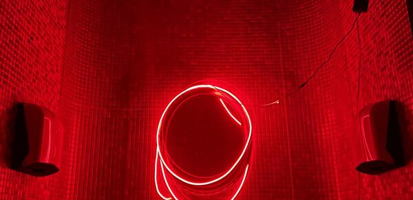 Лофт в стилистике видео-салона