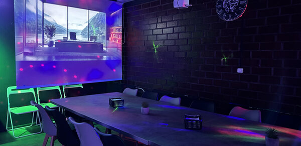 Брутальный лофт с крыльями, как в Дубае