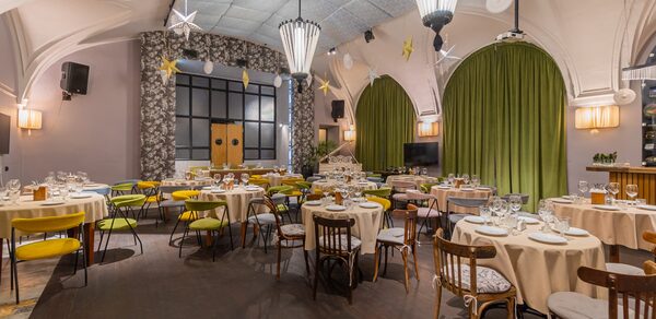 Лендок. Банкетный зал в историческом здании 