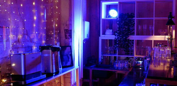 Лофт-зал с кирпичными стенами